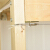 学生寮の下段に蚊帳ベースを敷いて、テンカーン線の紐2.2メートの長いロベルトを一本に敷きます。